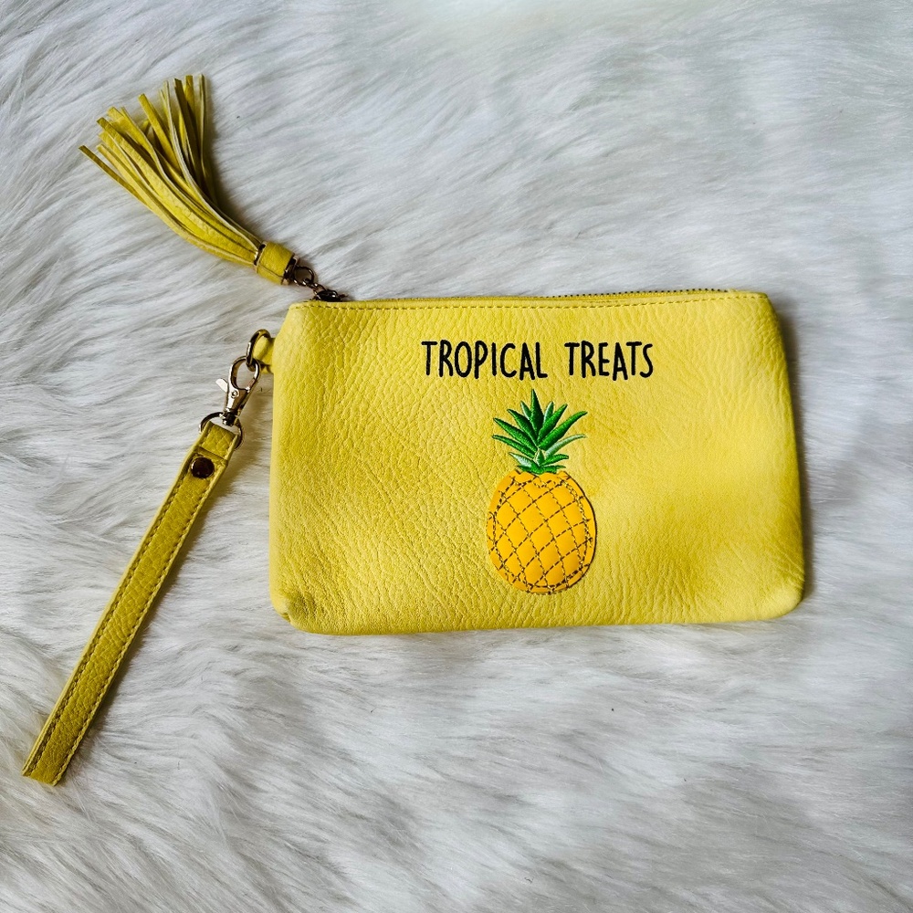 Novelty Wristlet Tropical Treats Pineapple Wristlet Pouch Yellow
